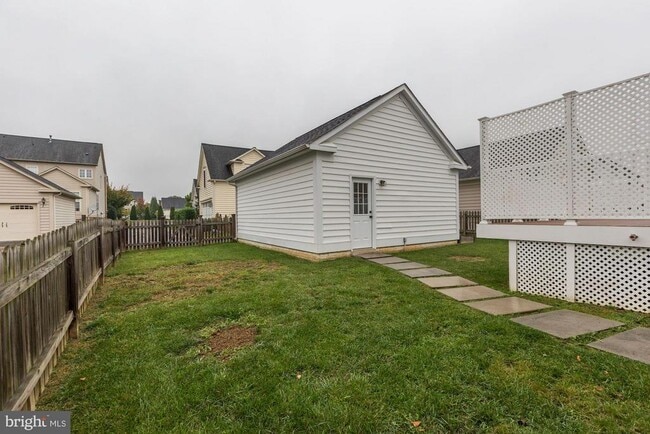 Building Photo - 2705 Mae Wade Ave