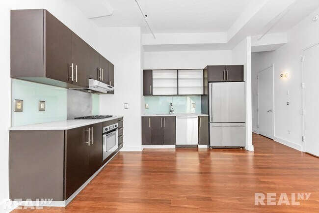 Photo - 99 Gold St Unit 3J