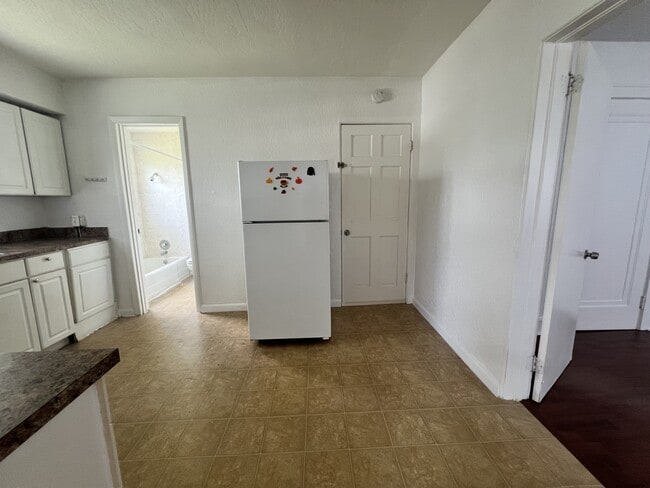 Photo - 20 E Ave B