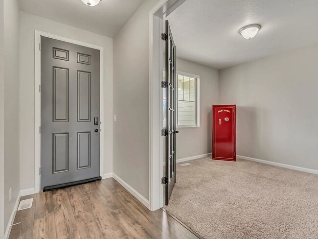 Photo - 3 Bedroom 2.5 Bathroom Home in Lehi!