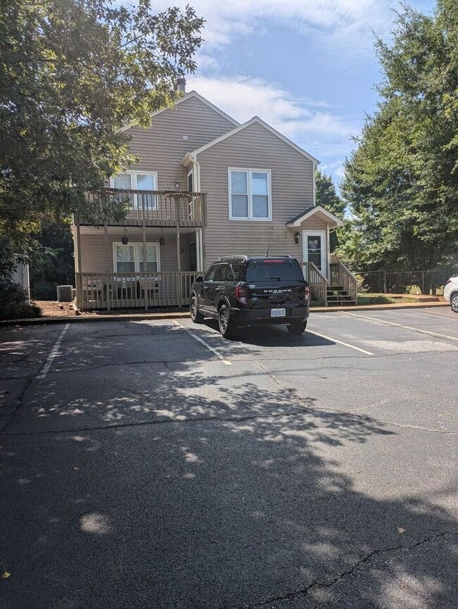 Building Photo - 2BD/2BA Unit at LakePointe