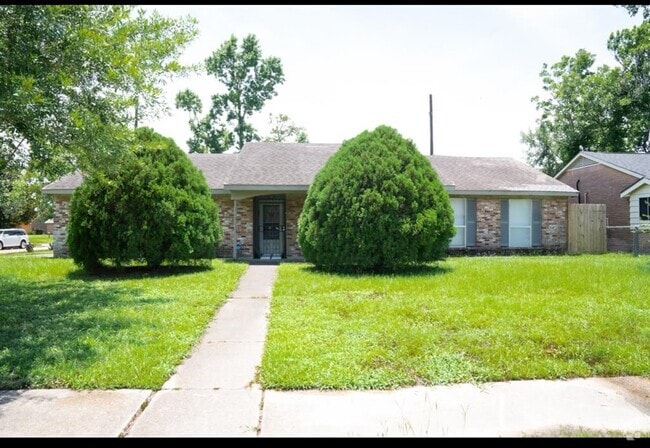 Building Photo - 6526 Grey Oaks Dr Rental