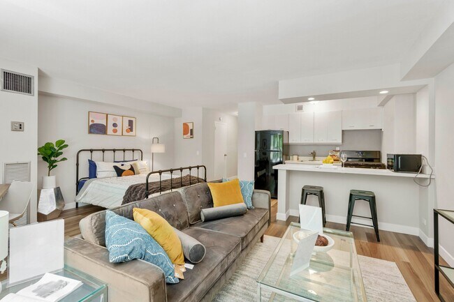 Photo - 1360 N Lake Shore Dr