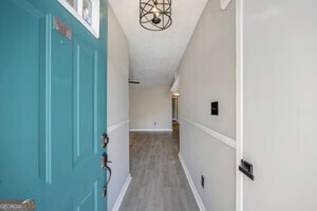 Photo - Like New! 2 bedroom 2 bathroom end unit condo! Must see!