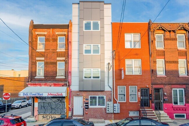 Photo - 2 br, 2 bath Triplex - 2025 N 16TH ST Unit... Unidad 102