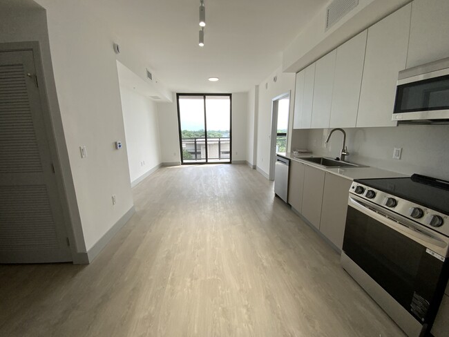 Photo - 20520 NW 20th Ct Condominio Unidad B8