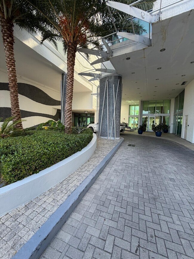Photo - 7930 East Dr Unit 1506