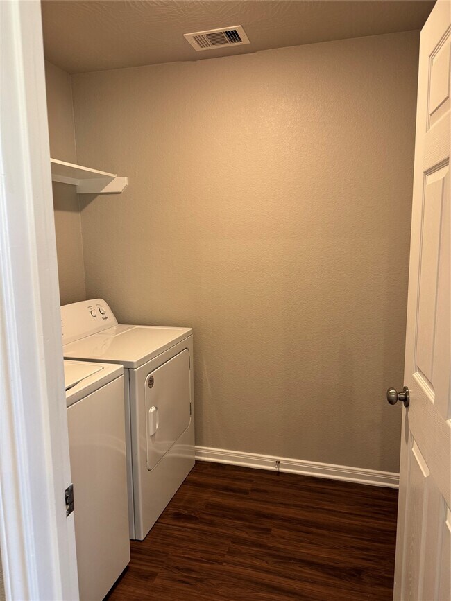 Photo - 1042 Tomball Downs Dr