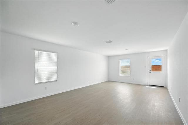 Photo - 6307 Kingfisher Wy