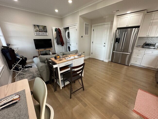 Photo - 19 Bostonia Ave