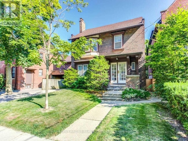 Photo - 169 Balmoral Ave
