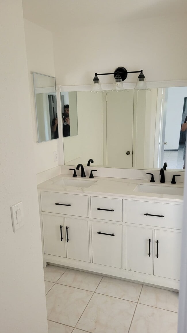 Building Photo - 117 Chicago Woods Cir Rental