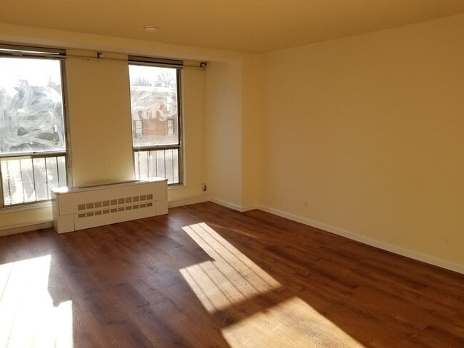 *Pictures are representative samples of the advertised unit. In some cases, the actual units you tou - 8 Juniper St Unit 55U