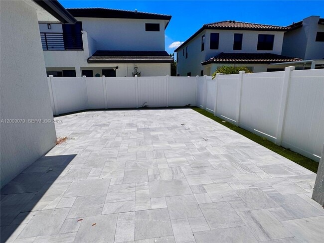 8108 NW 48th Terrace