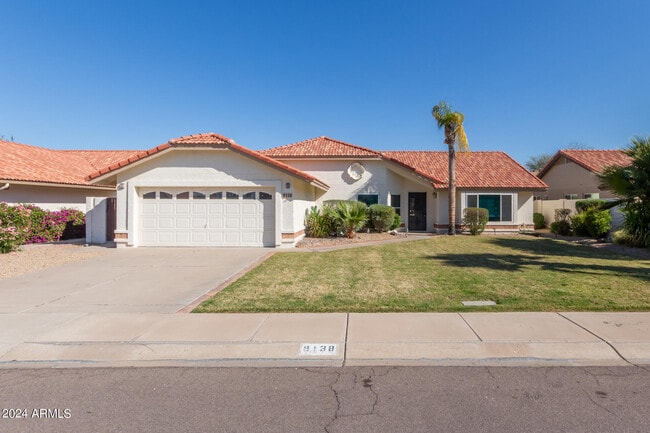 9138 E Davenport Dr