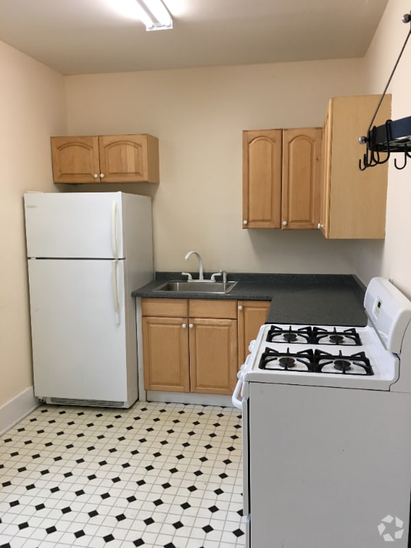 Building Photo - 1517 Plainfield Ave NE Rental