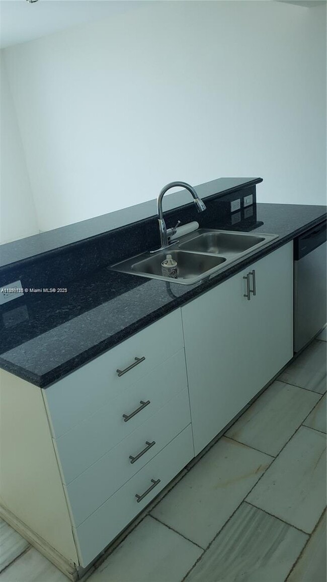 Photo - 1401 SW 22nd St Unit 1203