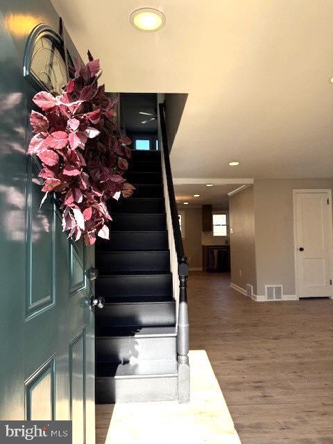 Photo - 251 Bannockburn Ave