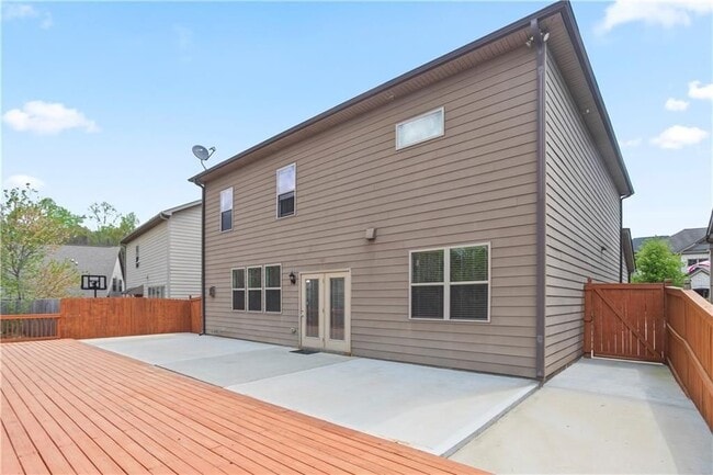 Photo - 1220 Wesleyan Pl