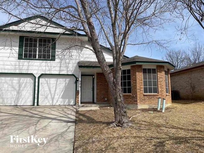 Photo - 609 Hollyberry Dr House