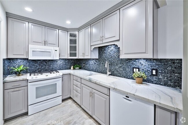 Building Photo - 5627 E Plaza De Indios Rental