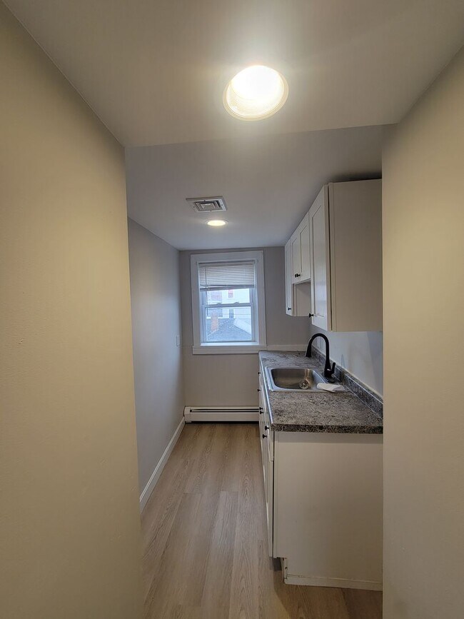 Photo - 15 Broadway-Unit 2 Unit 2