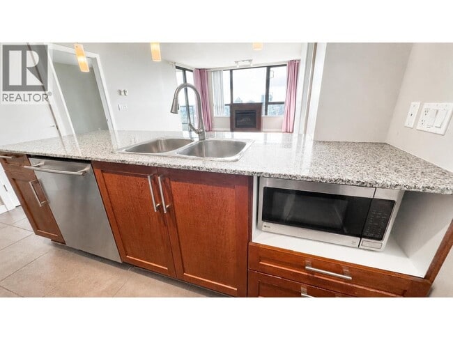 7088 Salisbury Ave Unit 24xx