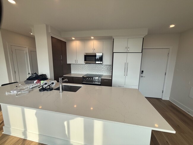 Photo - 1950 Washington St Unit PH-5C