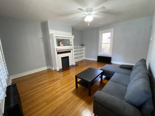 Photo - 136 N 9th St Unit 1