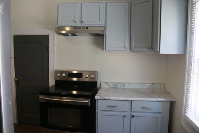 Photo - 2035 N Pennsylvania St Apartments