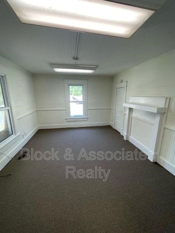 Photo - 207 E Pritchard St