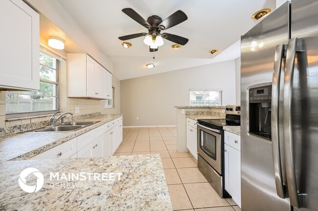 Photo - 809 Largo Ct