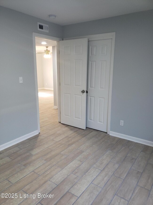 Photo - 102 E Florence Ave