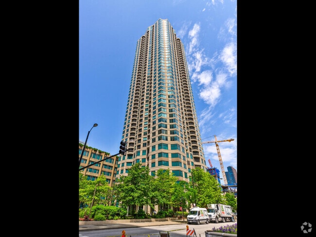 Building Photo - 400 N La Salle Dr Unit 1905 Rental