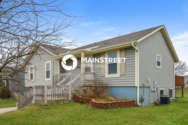 Photo - 4 Bedroom Pet-Friendly Home in Raymore, MO...