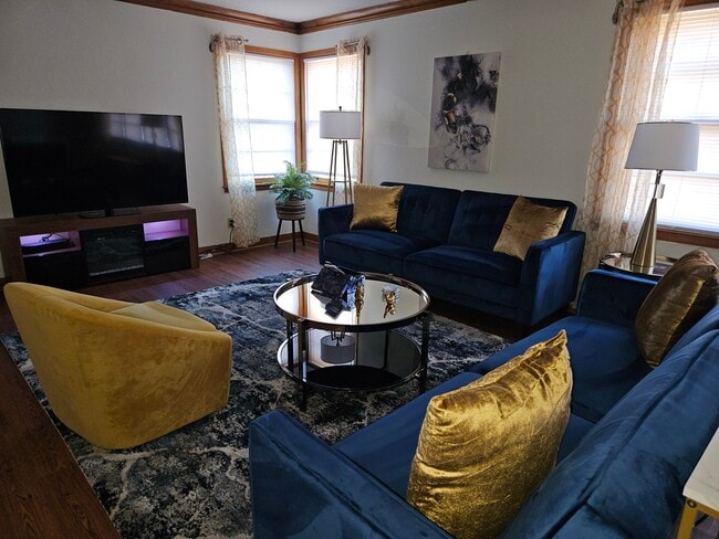 Photo - 1857 E Holmes Rd