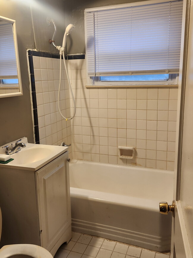 Photo - 16410 Edmore Dr