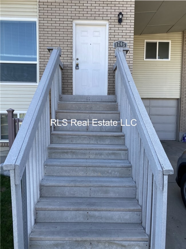 Building Photo - 8705 S Altair Drive Unit 8705