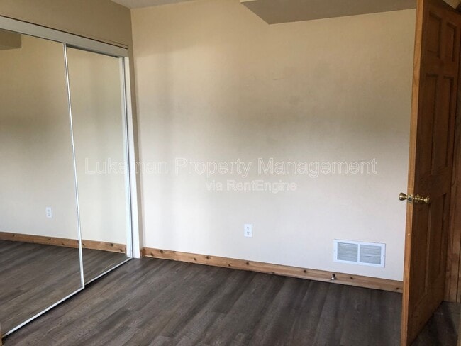 Photo - 1126-1128 Greenwood Ave