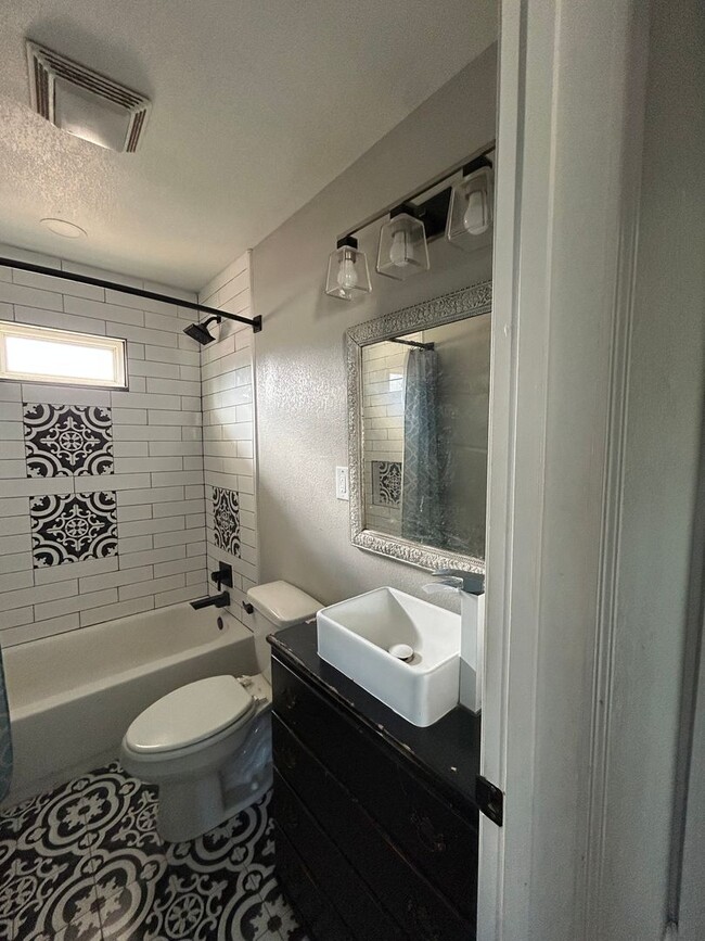 Photo - 112/114 W Tenth St. Vidalia Unit 112 W Tenth St