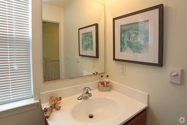 Photo - Overlook at Avalon