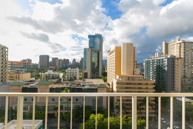 Photo - Marine Surf - Studio 1b 1parking! in Waikiki Unit 1310