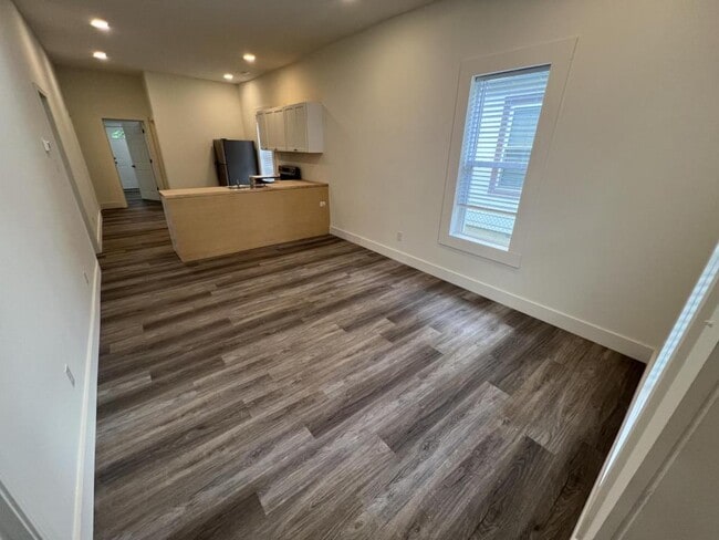 658 Elm Tree Ln