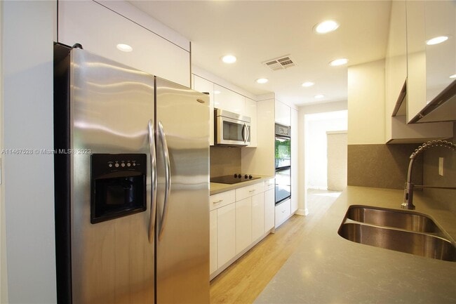 Photo - 3088 Bermwood Ln