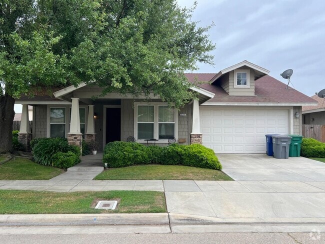 Building Photo - 331 W Sasaki Ave Rental