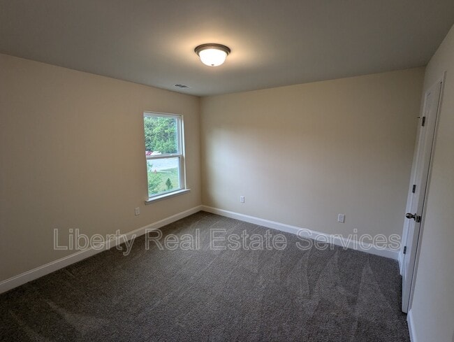 Photo - 732 Mill Creek Cir