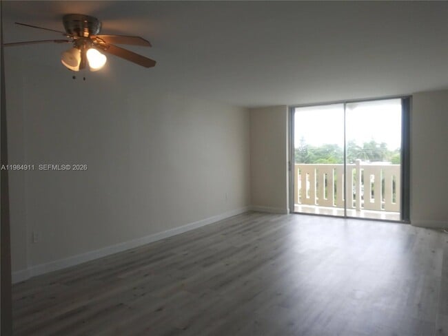 Photo - 7900 Tatum Waterway Dr Unit 405