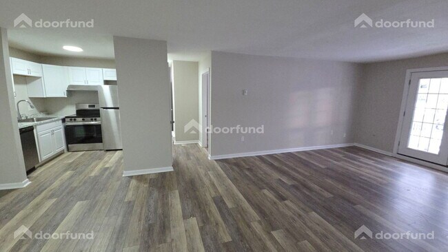 Photo - 208 Columbus St Unit 5