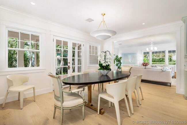 142 Seabreeze Ave