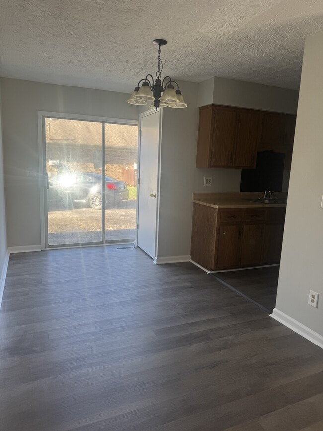 Photo - 1011 Northwood Loop Unit 1